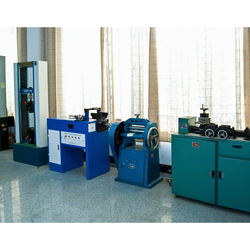 Sreang agus Cábla Inslithe Polaileifín Trasnasctha le Voltas Rátaithe Suas Go dtí Agus 450/750V san áireamh